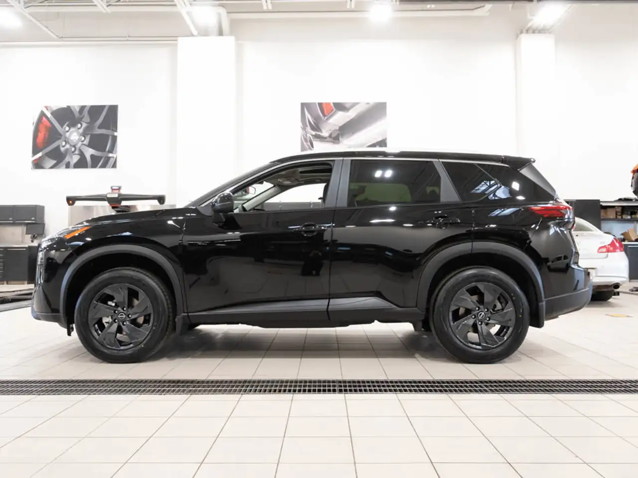 Nissan Rogue снимка Nissan Rogue