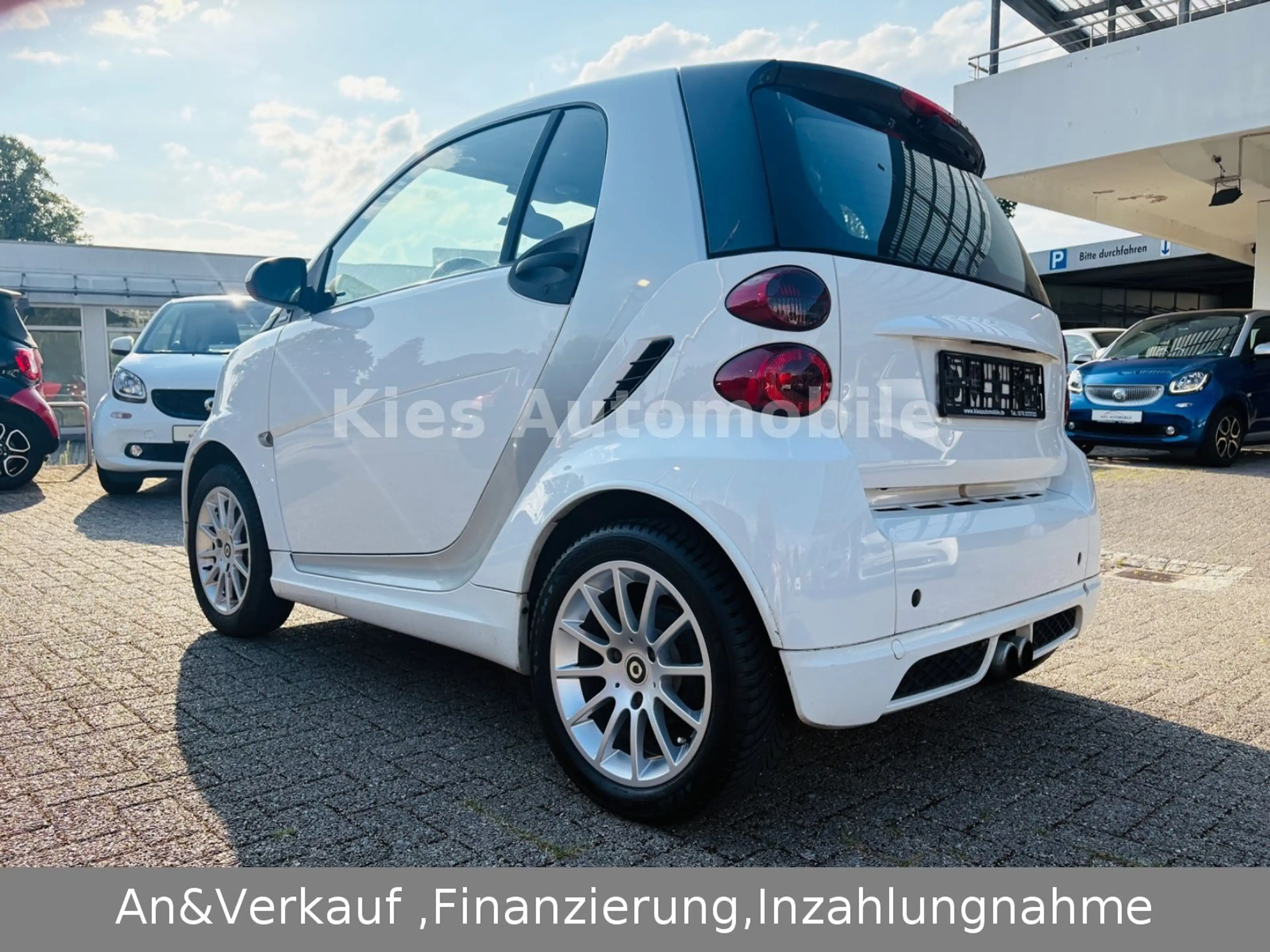smart forTwo Pulse AUTOM/SITZH/PANO/KLIMA/LEDER/TÜV — photo 4