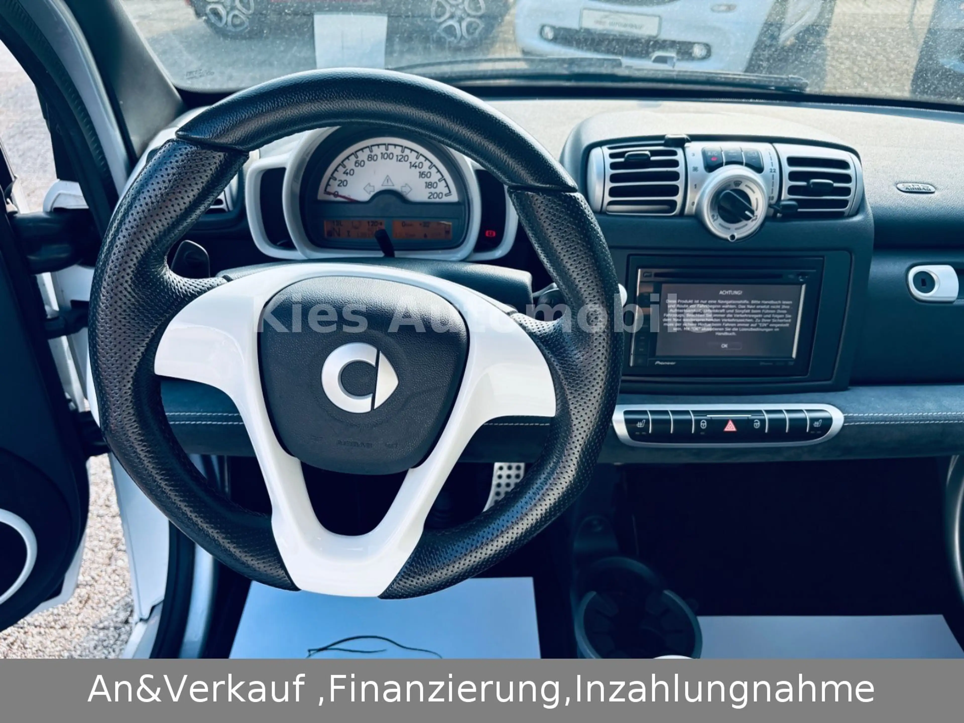 smart forTwo Pulse AUTOM/SITZH/PANO/KLIMA/LEDER/TÜV — photo 8