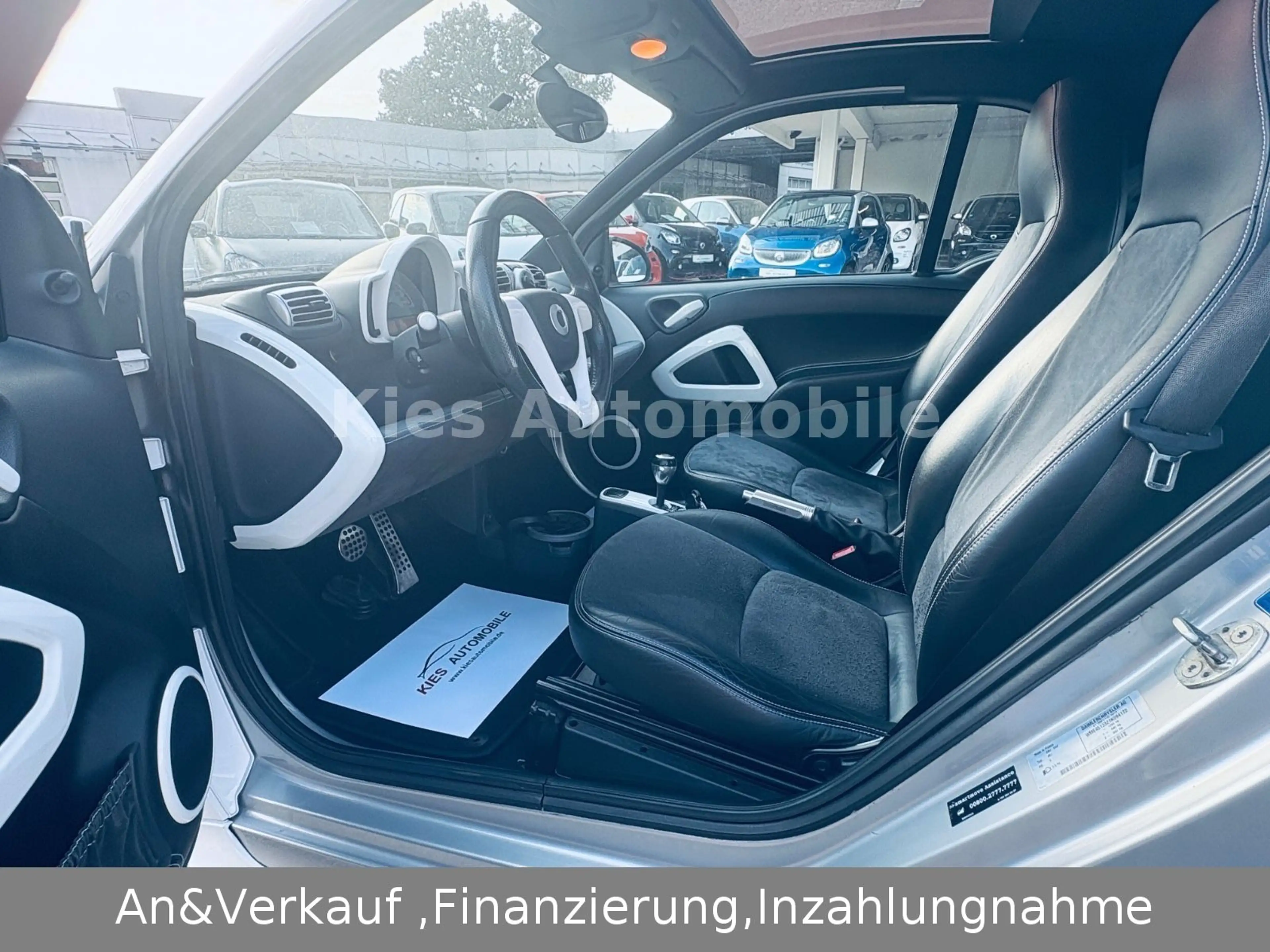 smart forTwo Pulse AUTOM/SITZH/PANO/KLIMA/LEDER/TÜV — photo 11