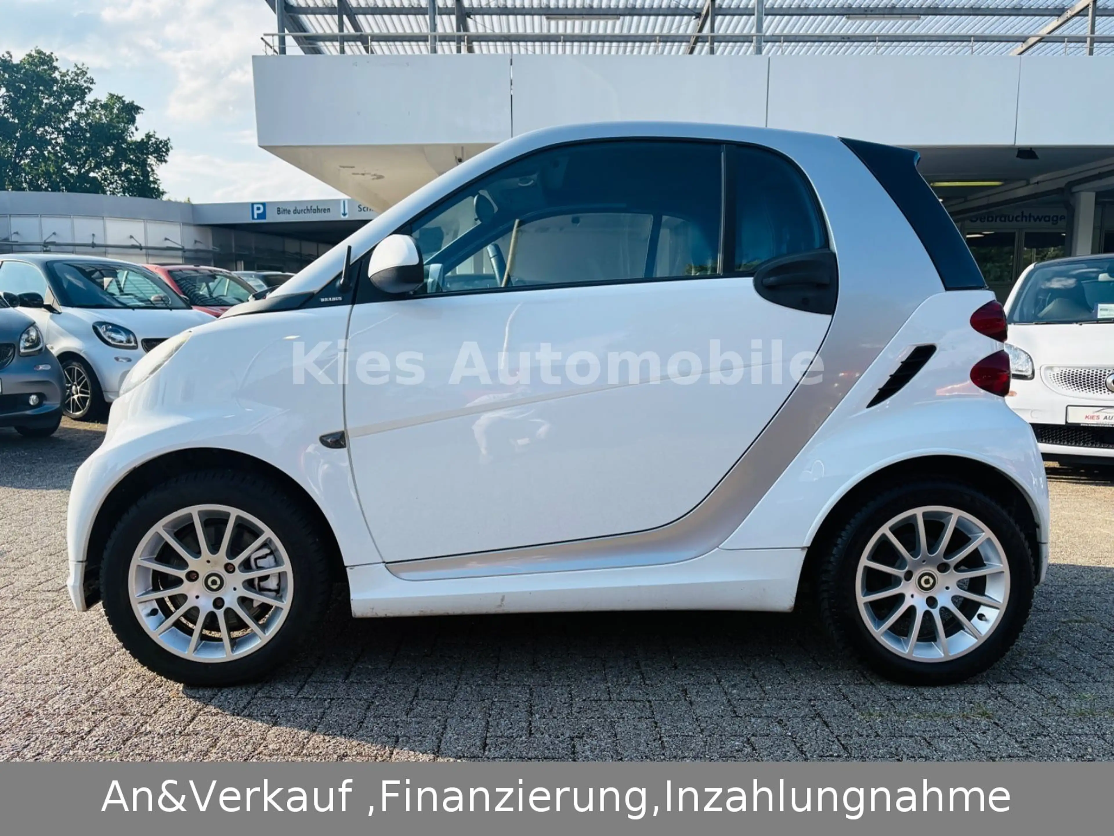 smart forTwo Pulse AUTOM/SITZH/PANO/KLIMA/LEDER/TÜV — photo 3