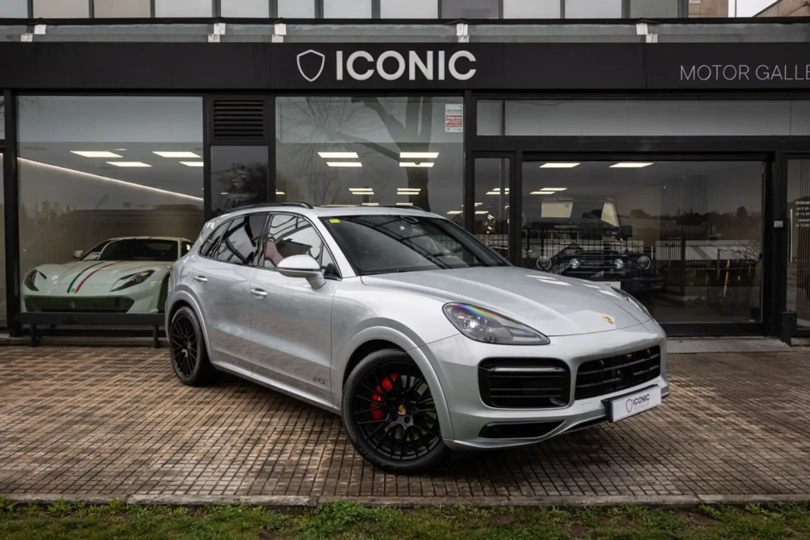 Porsche Cayenne GTS Gris - 1