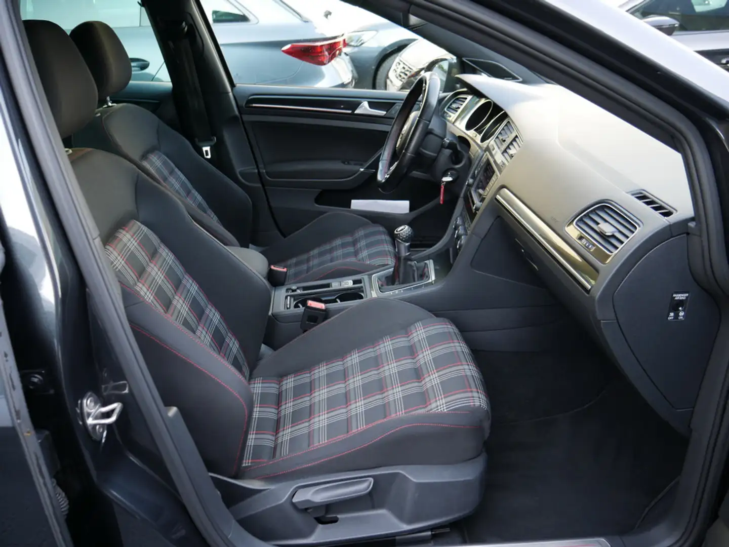 Volkswagen Golf VII 2.0 GTI Performance BMT DYNAUDIO NAV Grau - 2