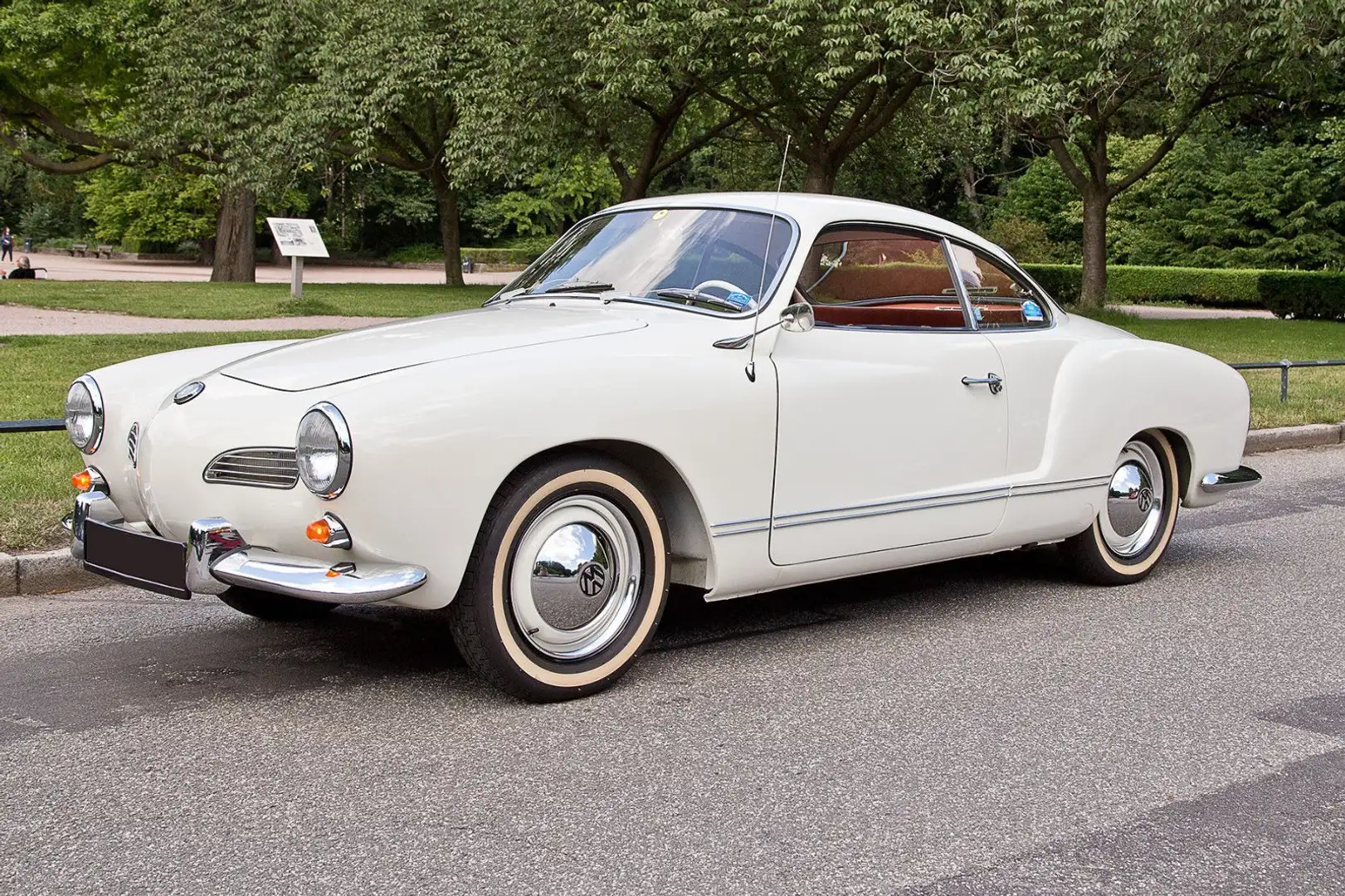 Volkswagen Karmann Ghia Weiß - 1