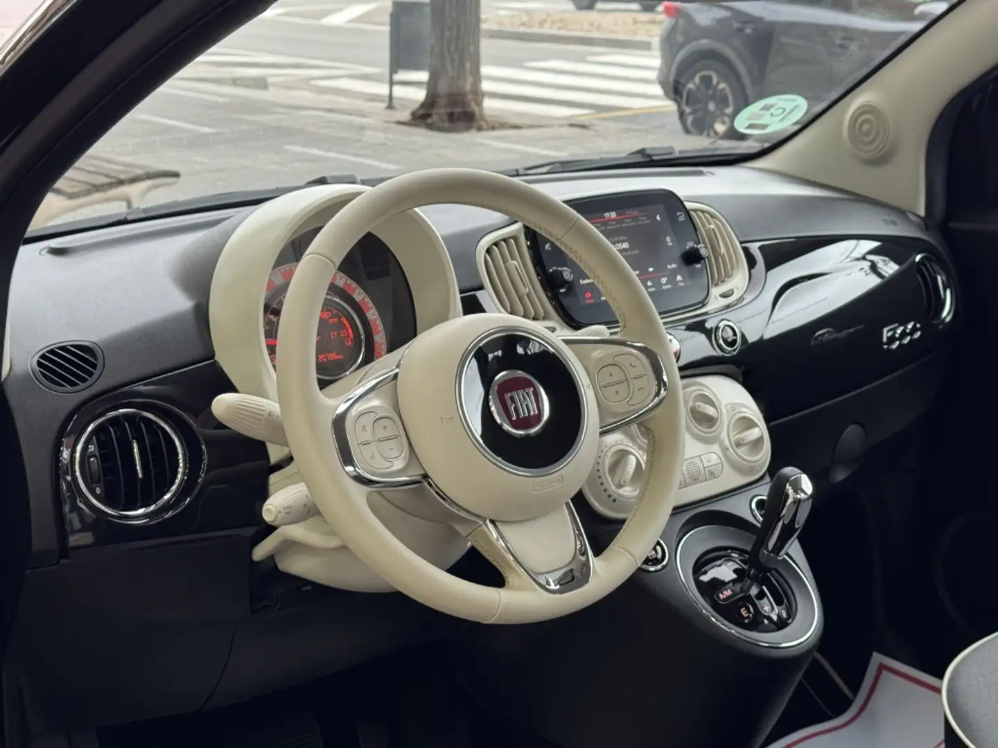 Fiat 500 1.2 Lounge MTA Schwarz - 2