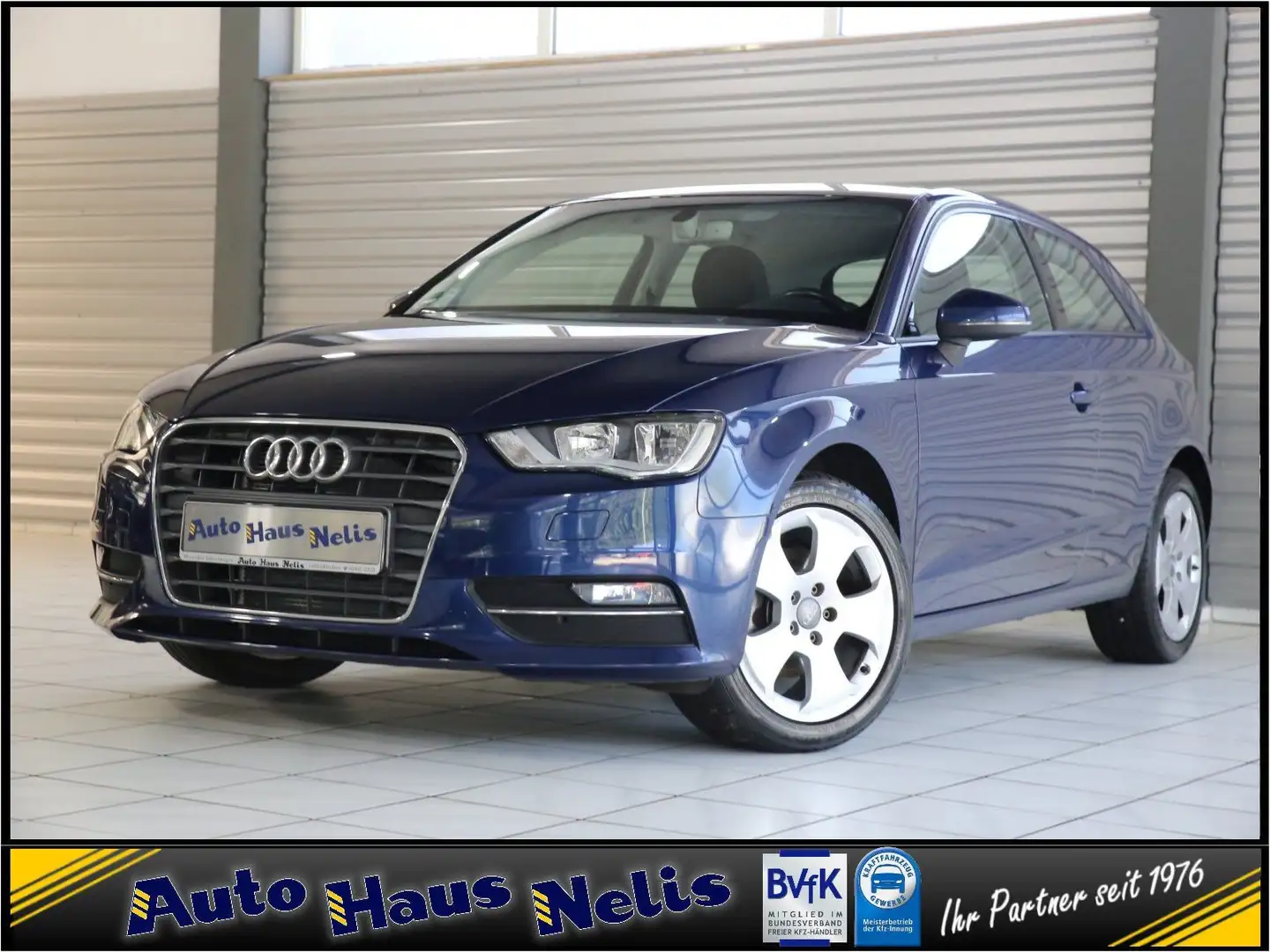 Audi A3 1,2 TFSI Attraction PDC Klima Tempomat Panora Blau - 1