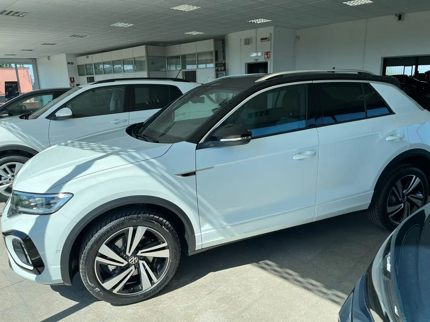 Volkswagen T-Roc T-Roc 2.0 tdi R-Line Plus 150cv dsg Bianco - 2