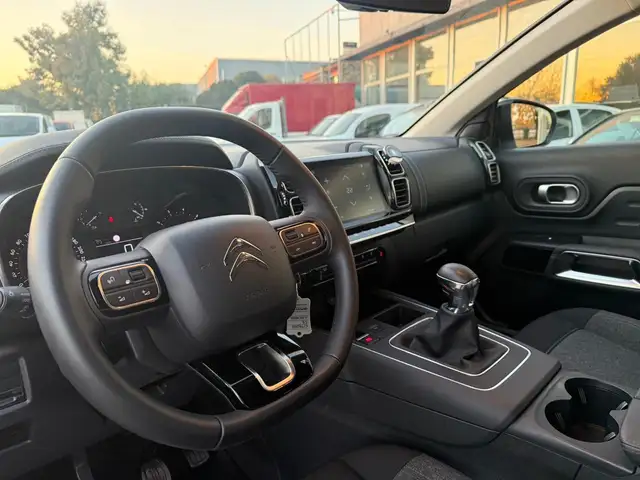 Citroen C5 Aircross view 8