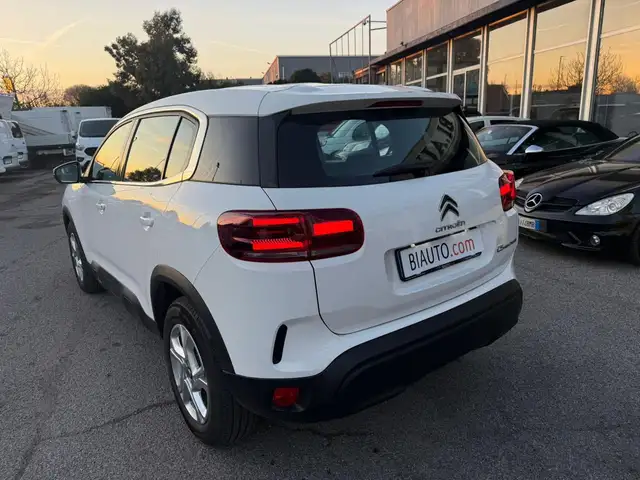 Citroen C5 Aircross view 4