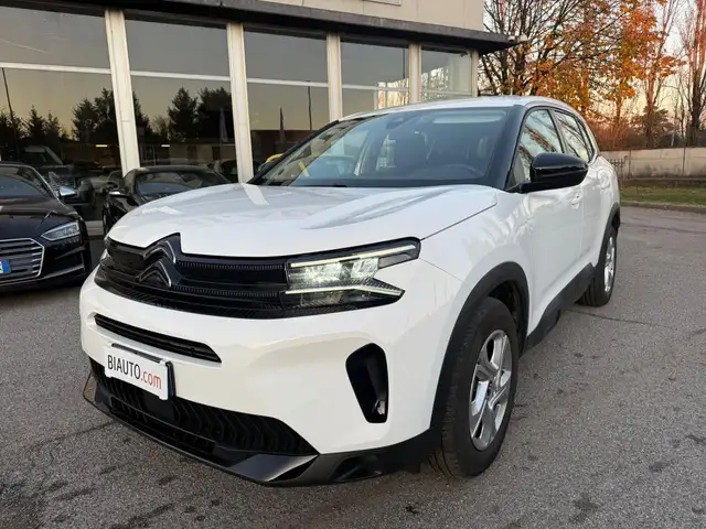Citroen C5 Aircross view 3