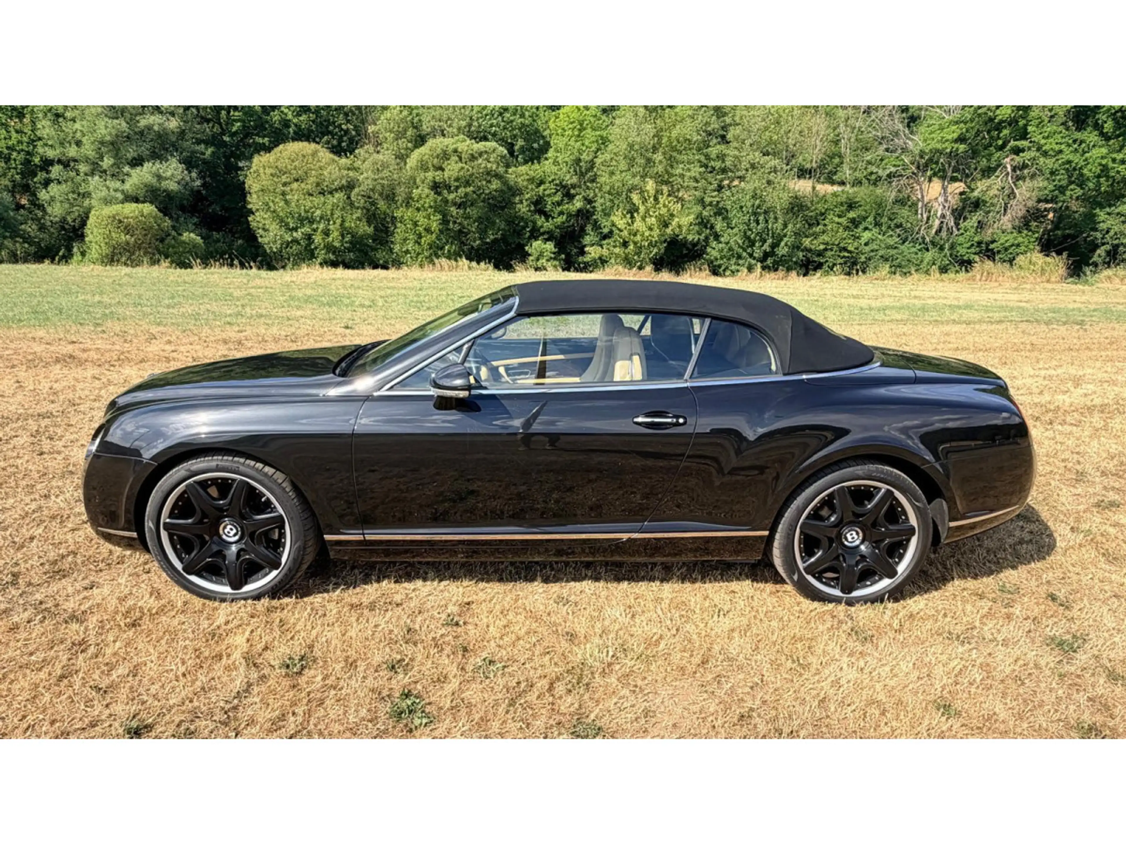 Bentley Continental GTC W12 6.0 Diamond Black — photo 10