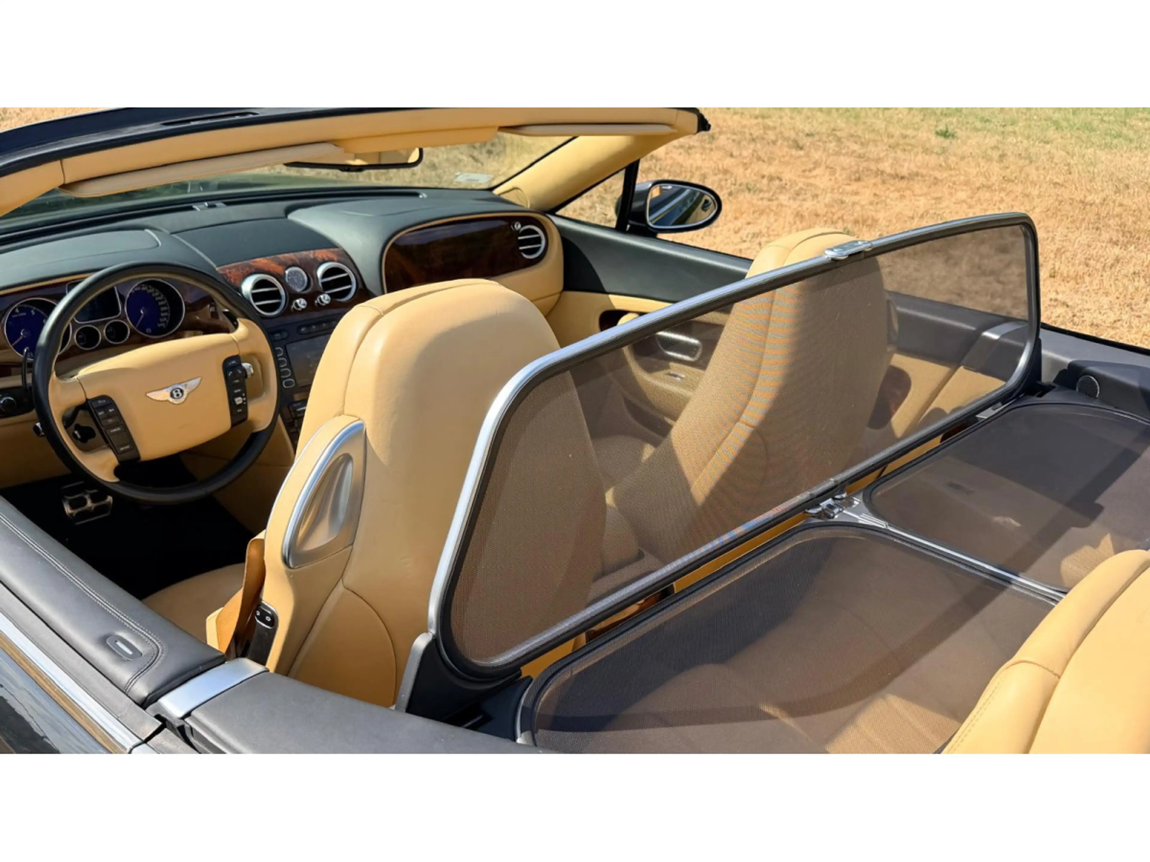 Bentley Continental GTC W12 6.0 Diamond Black — photo 14