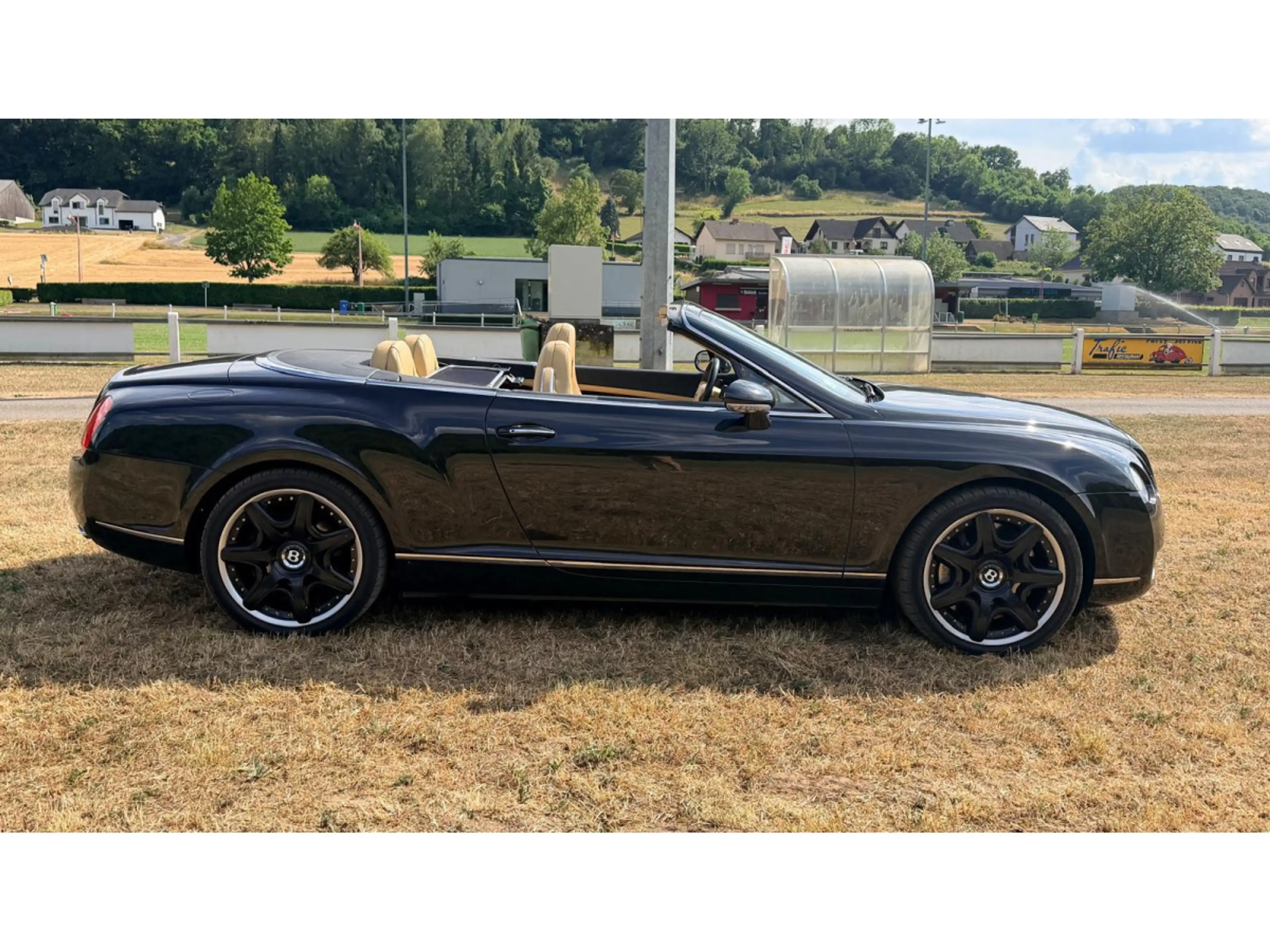 Bentley Continental GTC W12 6.0 Diamond Black — photo 8