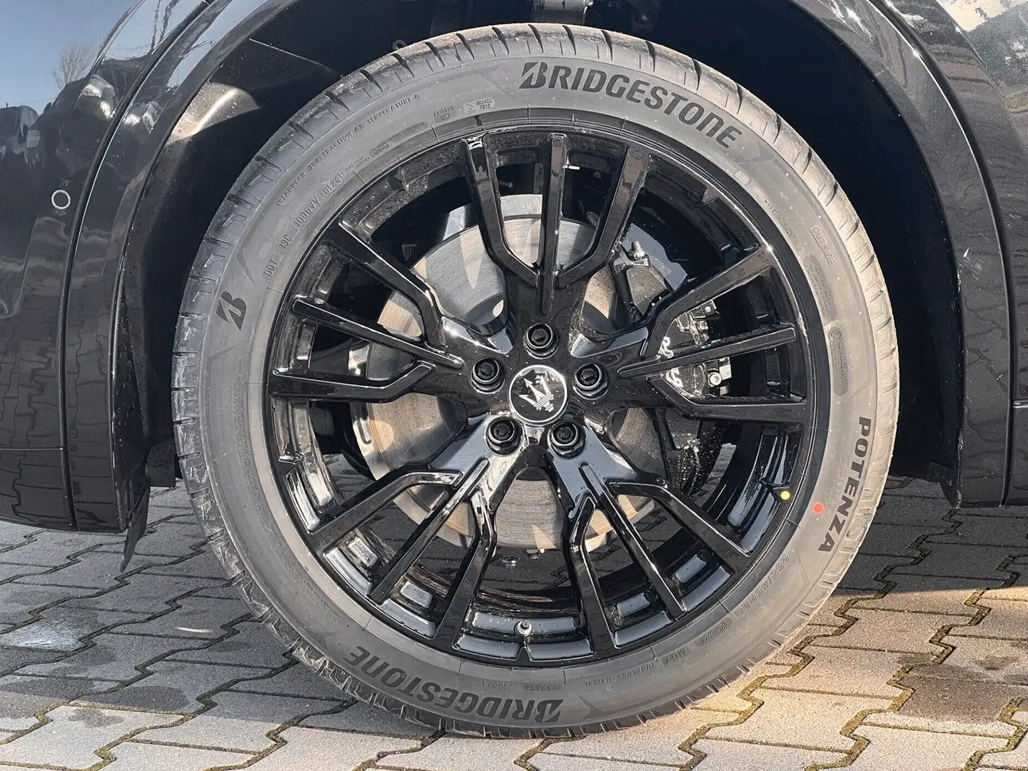 Maserati Grecale Modena  Hybrid AWD MJ 25 ACC HUD LED SD Schwarz - 2