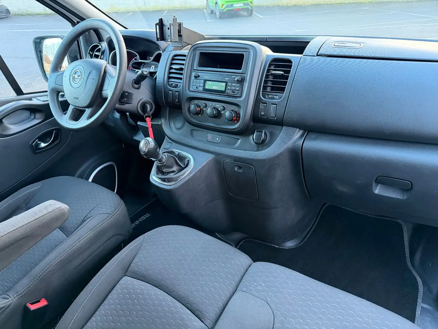 Opel Vivaro B Kasten L1H1 Klima AHK PDC Weiß - 2