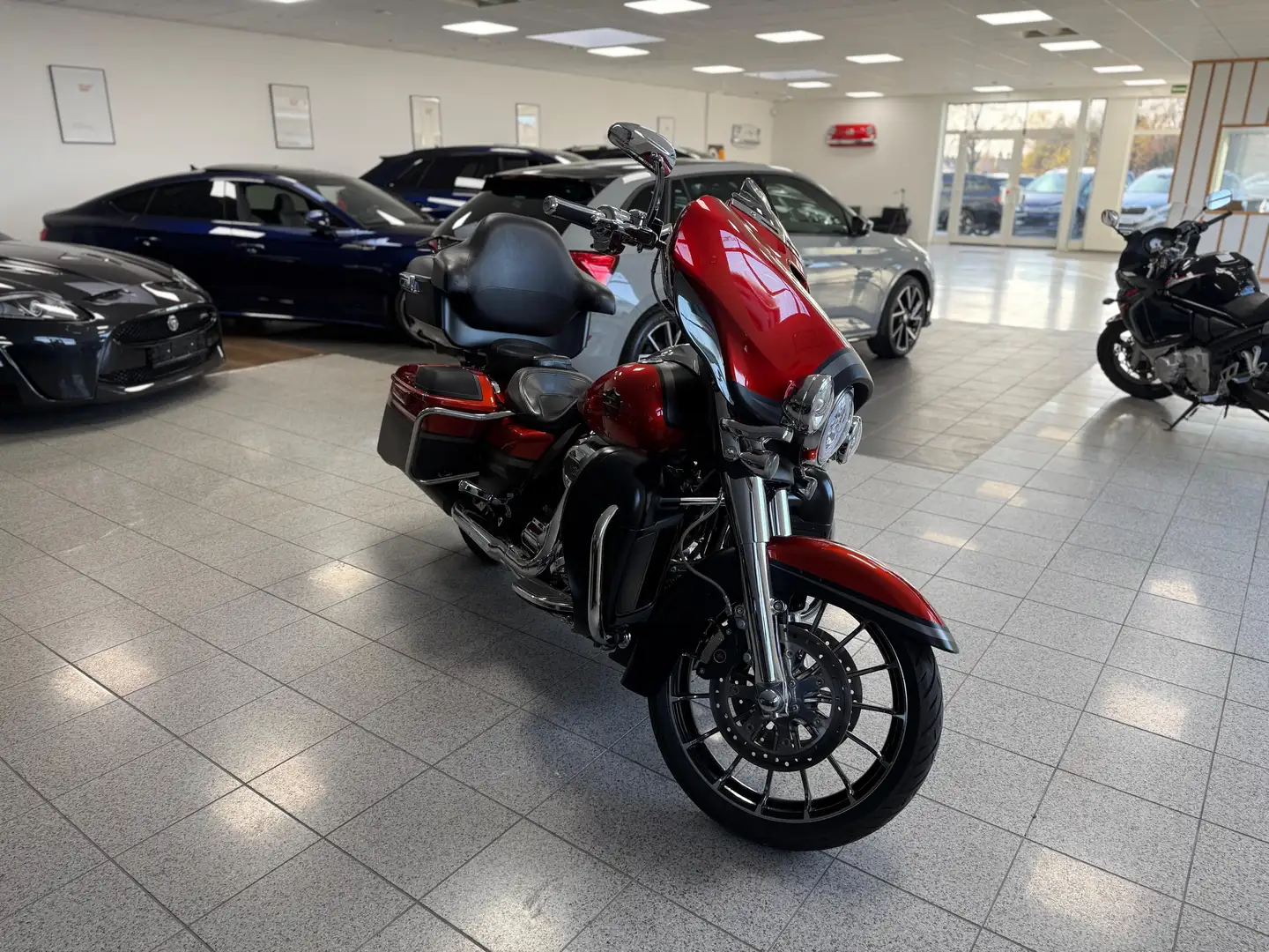 Harley-Davidson Street Glide CVO Street Glider/Griffheiz./LimitedEdition Oranžová - 2