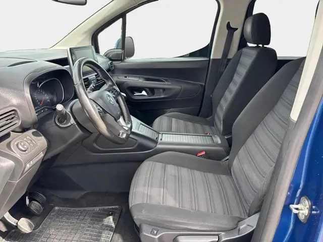 Opel Combo-E Life view 8