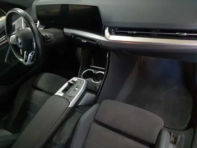 BMW X1 view 9