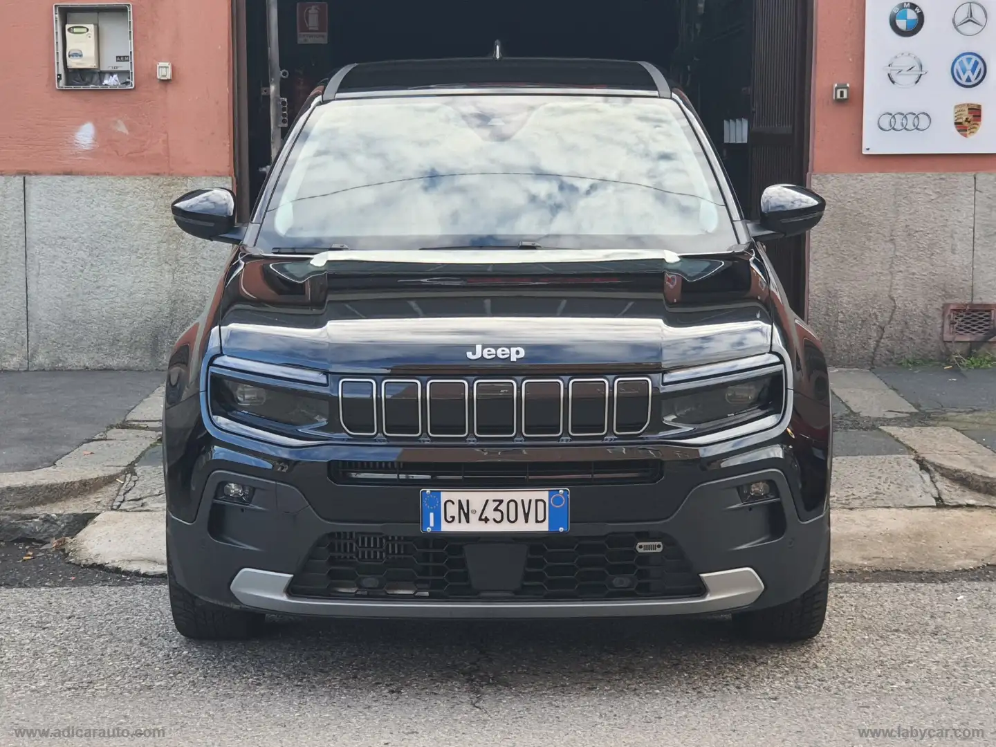 Jeep Avenger 1.2 Turbo Summit Noir - 2