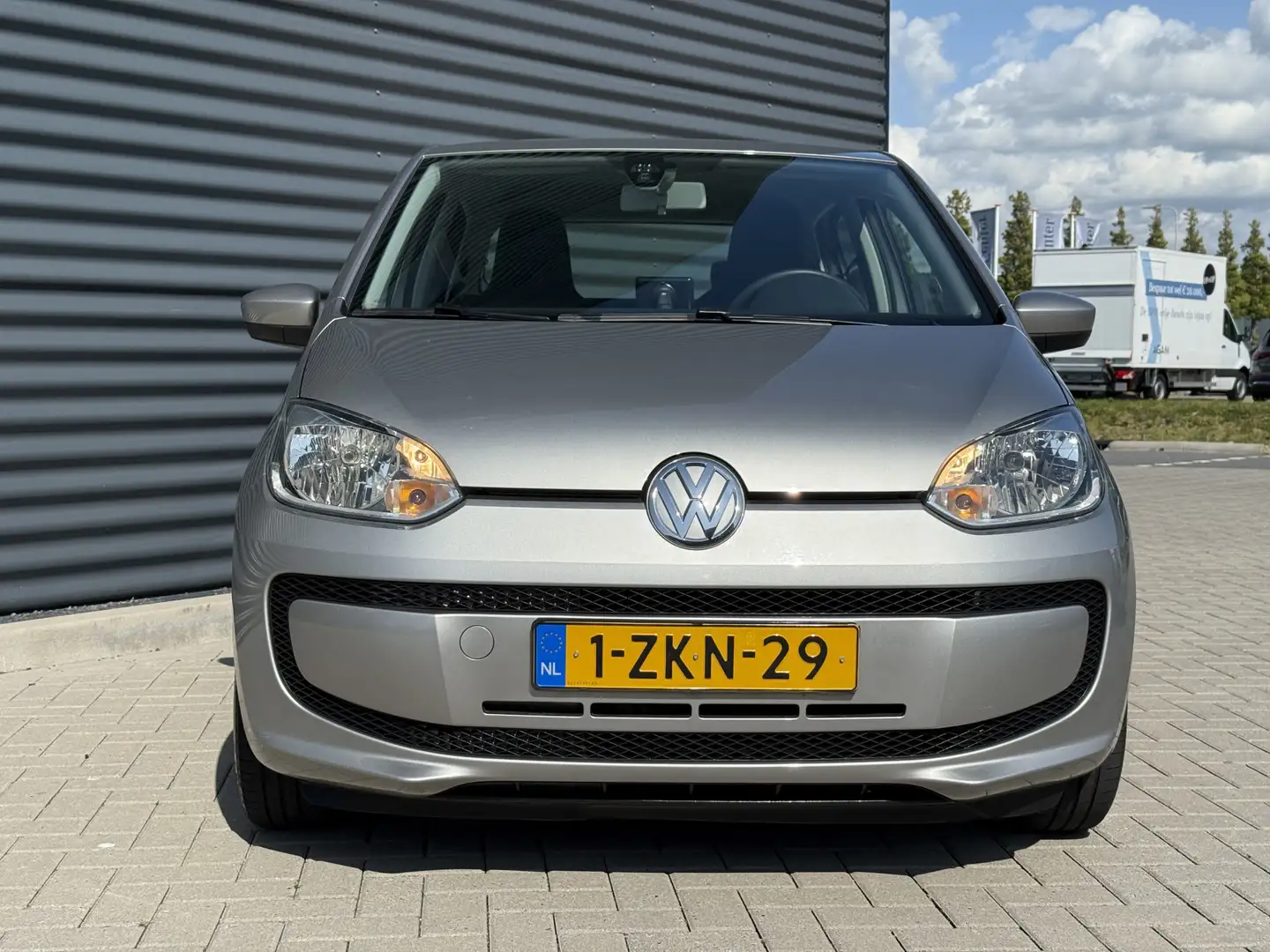 Volkswagen up! 1.0 move up! BlueMotion Navi Grijs - 2