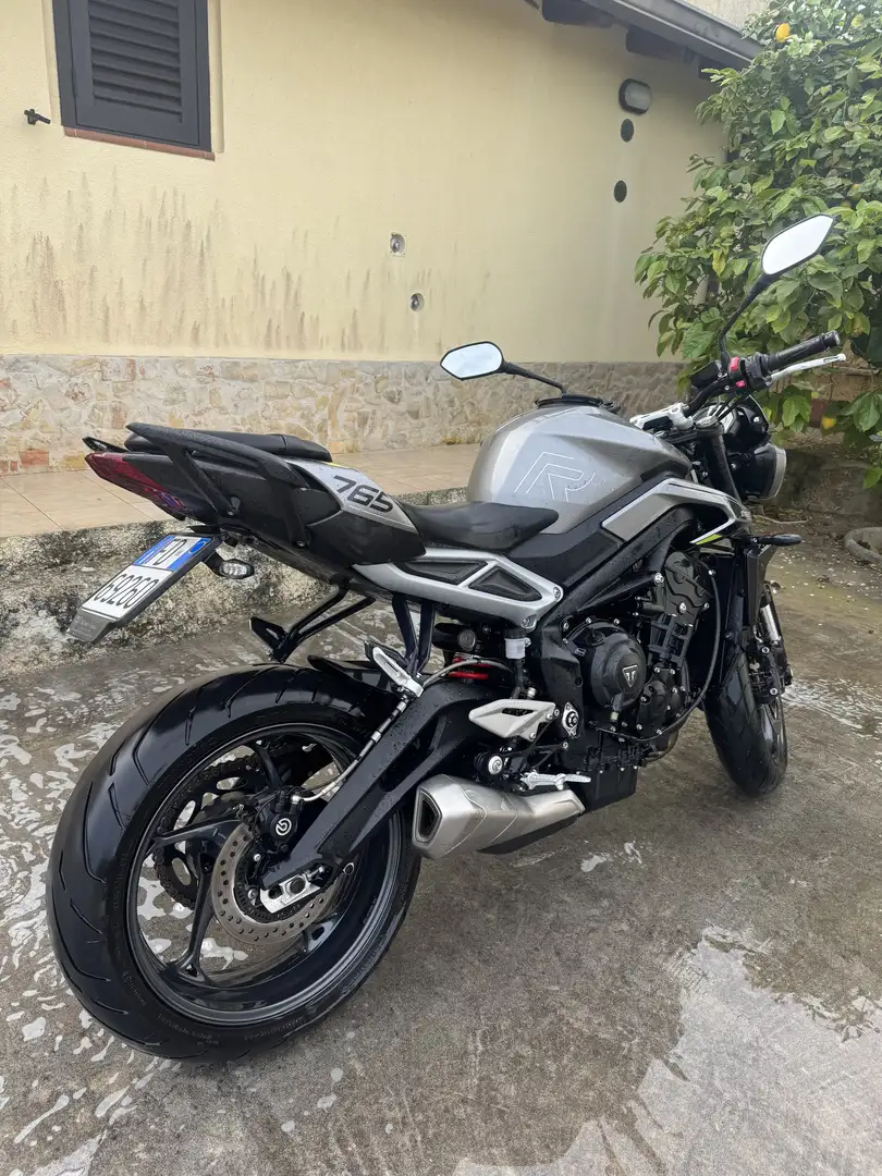 Triumph Street Triple 765 R Gri - 2