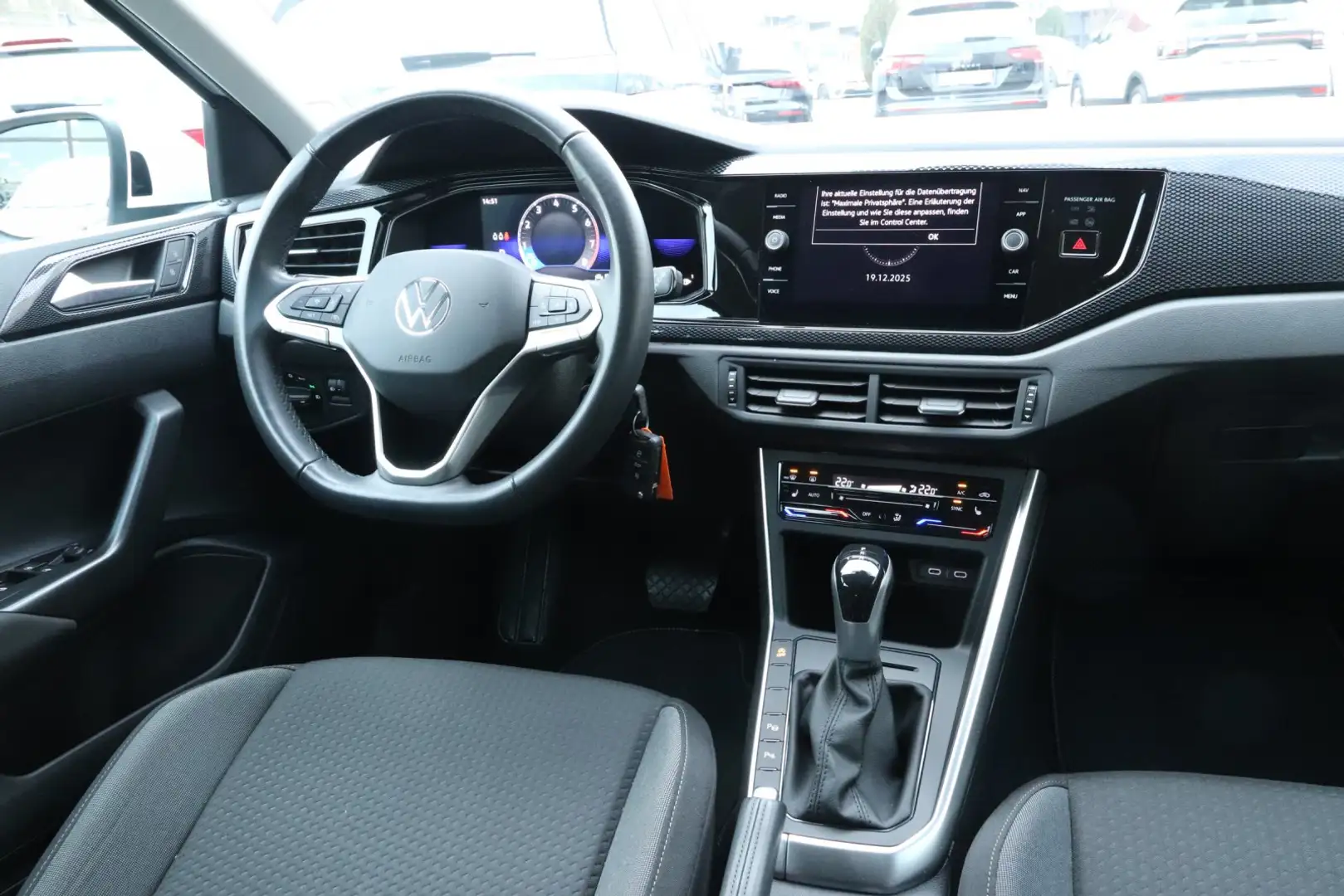 Volkswagen Taigo 1.0 TSI DSG Life RFK*ACC*SHZ*Climatronic Weiß - 2