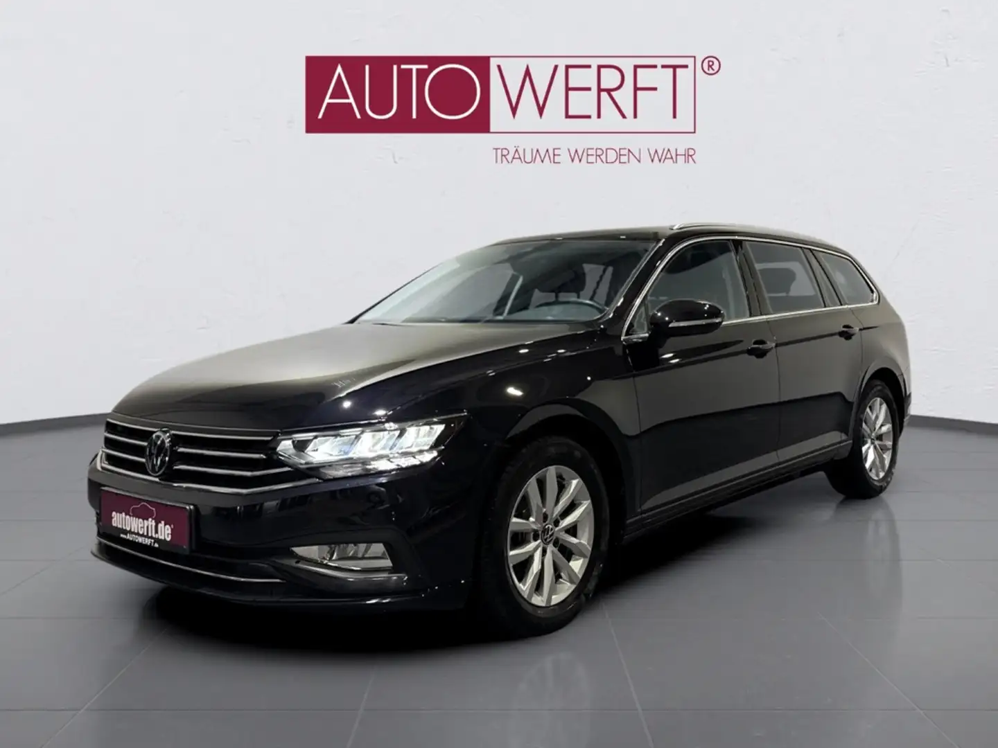 Volkswagen Passat Variant 1.5 TSI DSG BUSINESS AHK CAM SHZ LED NAVI 16Z TEMP Noir - 1