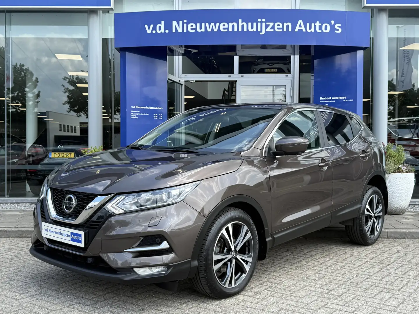 Nissan Qashqai 1.3 DIG-T N-Connecta Automaat | Navi | Camera | Tr Bruin - 1