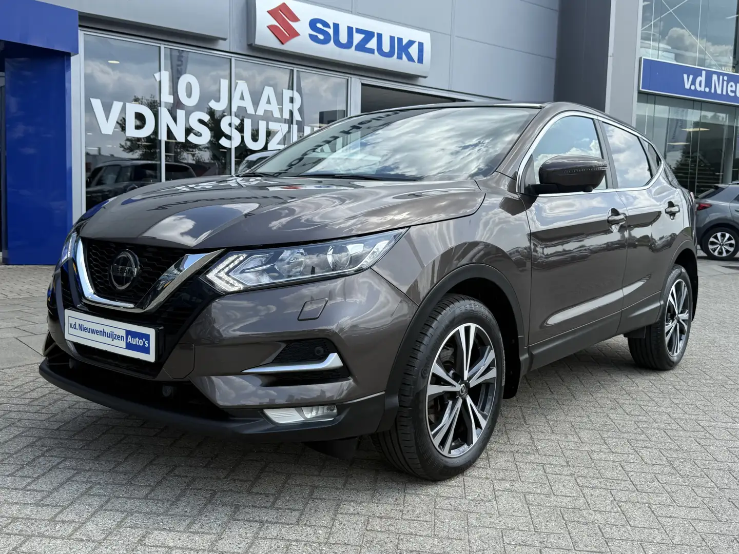 Nissan Qashqai 1.3 DIG-T N-Connecta Automaat | Navi | Camera | Tr Bruin - 2