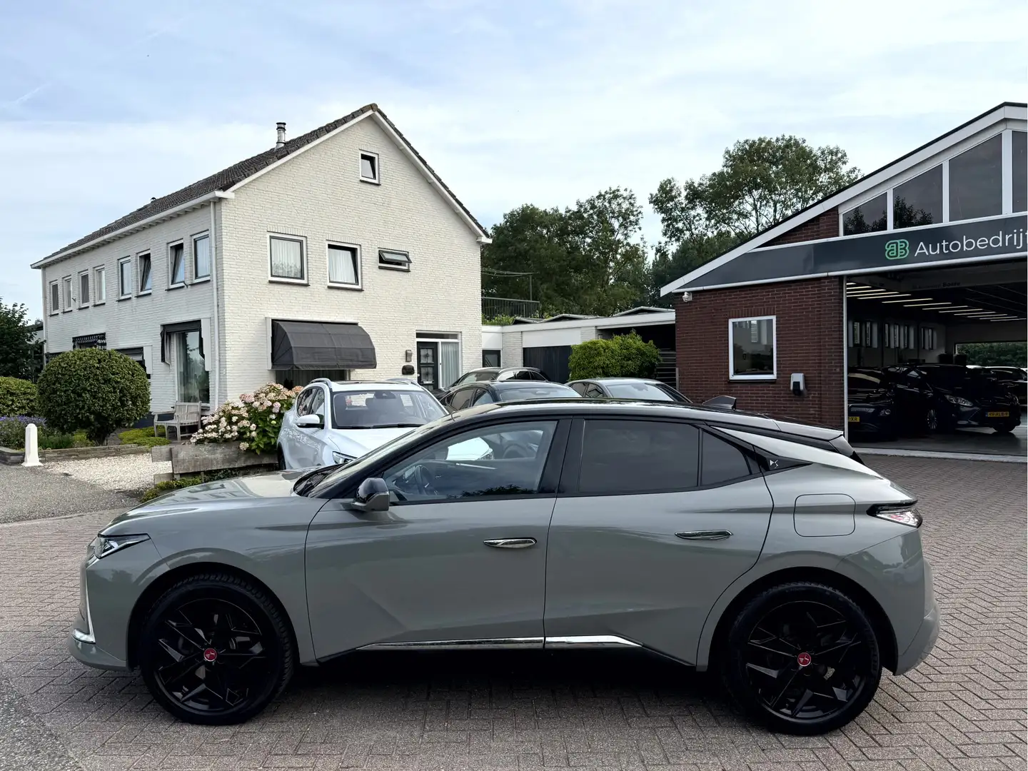DS Automobiles DS 4 E-Tense Performance Line+ 360'Camera, Afn.Trekhaak Grijs - 2