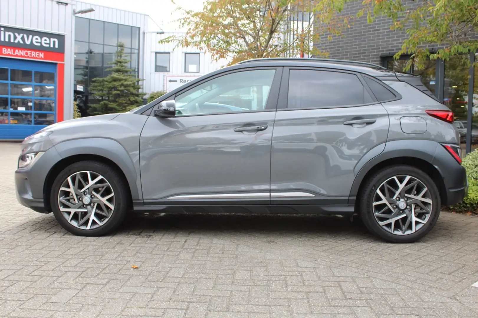 Hyundai KONA 1.6 GDI HEV Premium TwoTone Navi/Cam/18"/Trekhaak Gris - 2