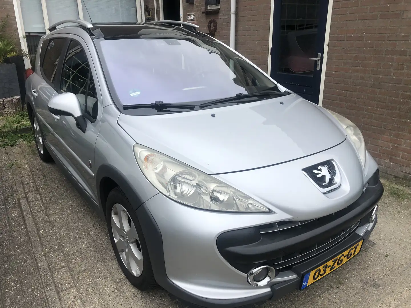 Peugeot 207 SW 1.6 HDiF XS Сірий - 1