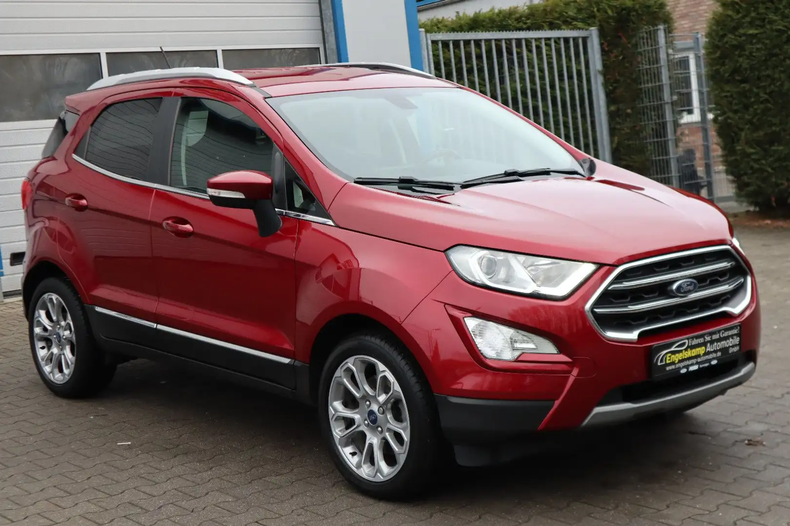 Ford EcoSport Titanium/NAVI/AHK/SHZ/SCHECKH./1.HAND Rot - 1