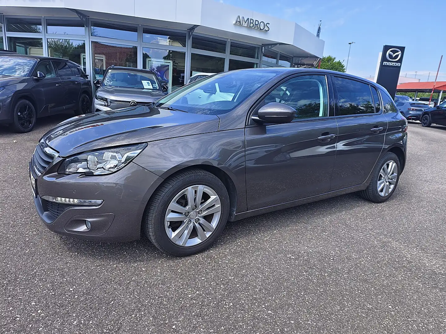 Peugeot 308 1,6 BlueHDI 120 Diesel Allure EAT6 Automatik Grau - 1
