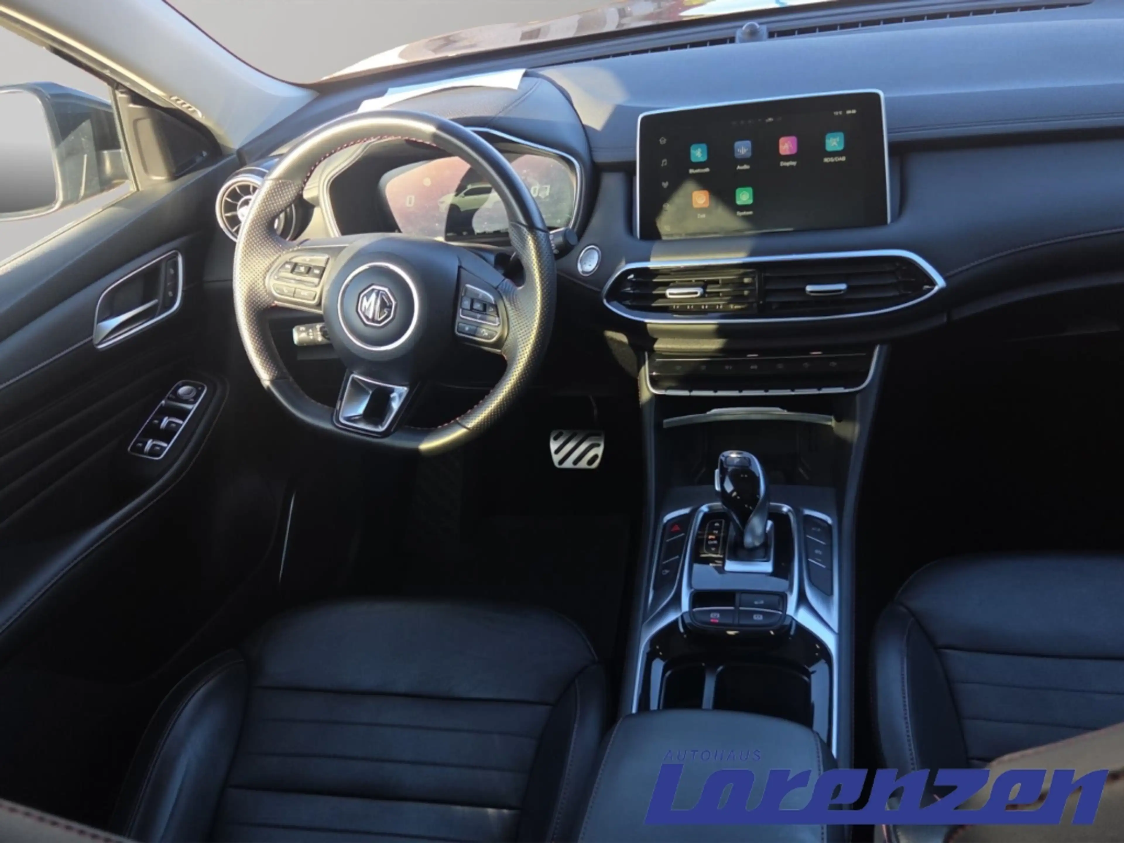 MG HS Luxury 1.5 DCT 2WD Lux Sunroof El. Panodach Navi D — photo 11