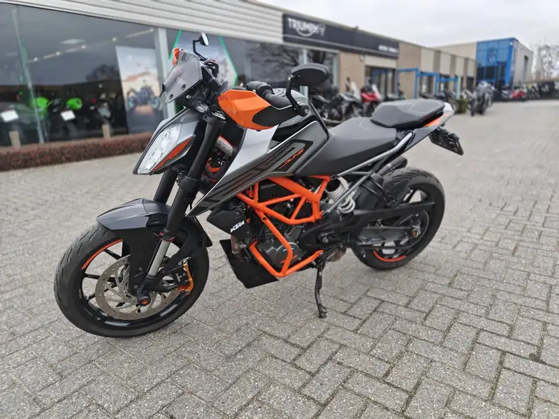 KTM 125 Duke - foto 8