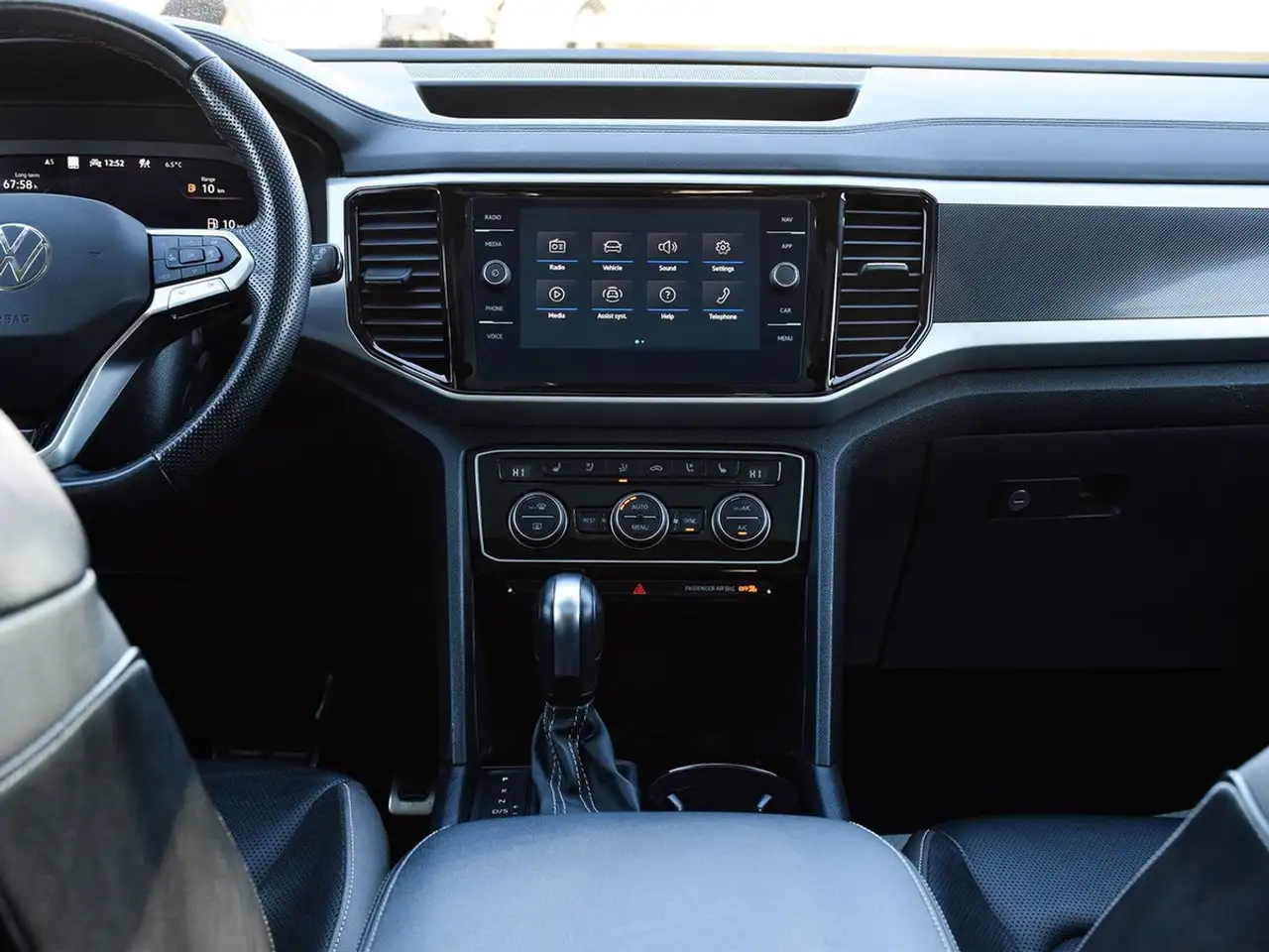 Volkswagen Atlas снимка Volkswagen Atlas