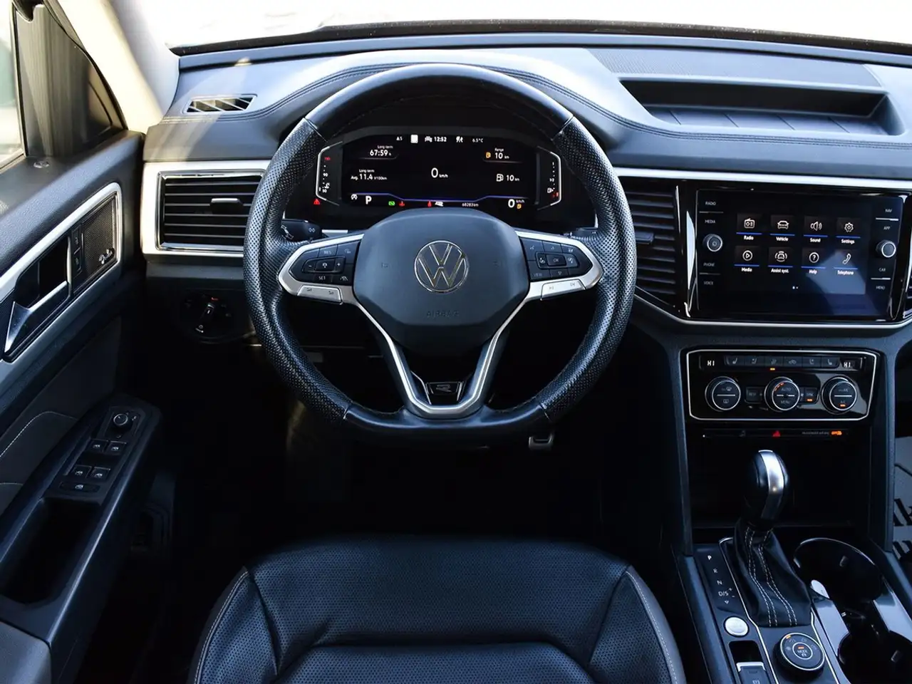 Volkswagen Atlas снимка Volkswagen Atlas