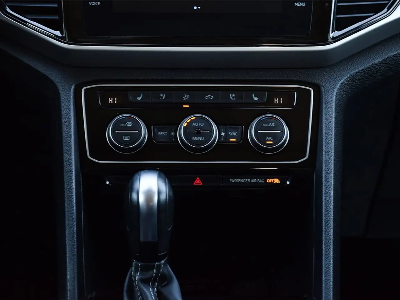 Volkswagen Atlas снимка Volkswagen Atlas