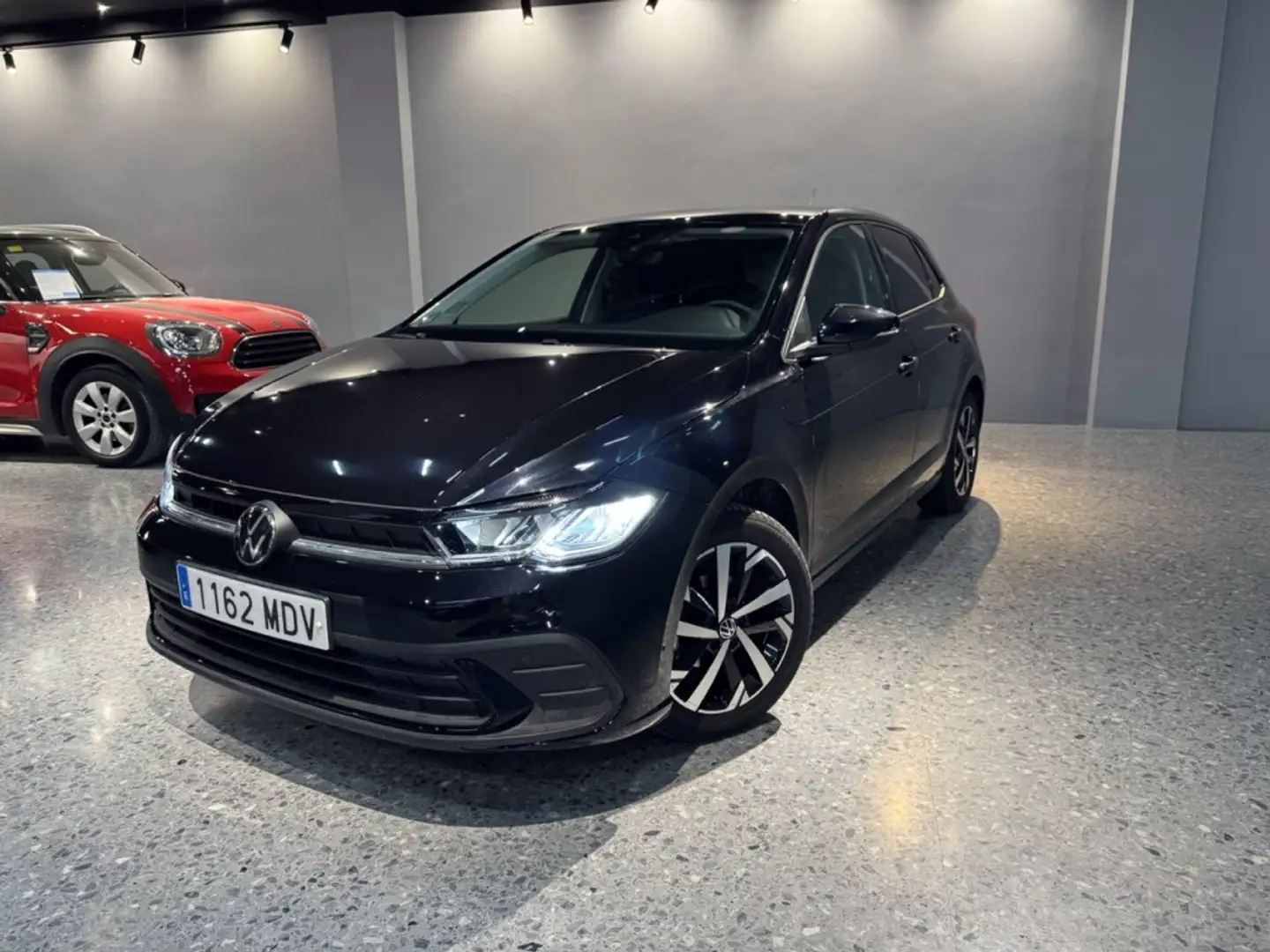 Volkswagen Polo 1.0 TSI Life 70kW Negro - 1