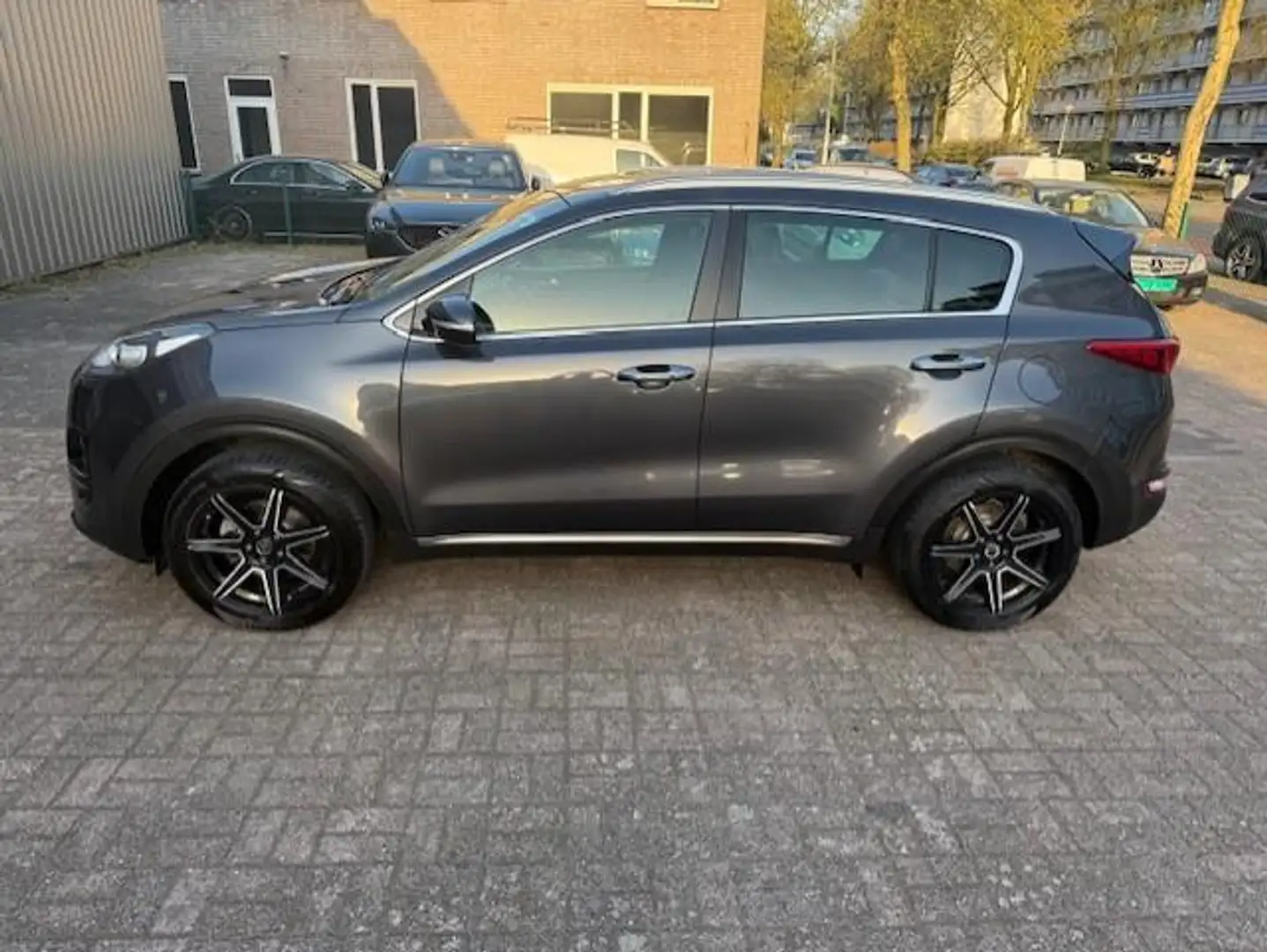 Kia Sportage 1.6 T-GDI GT-Line Navi/Camera/Leer/Trekh Gris - 2
