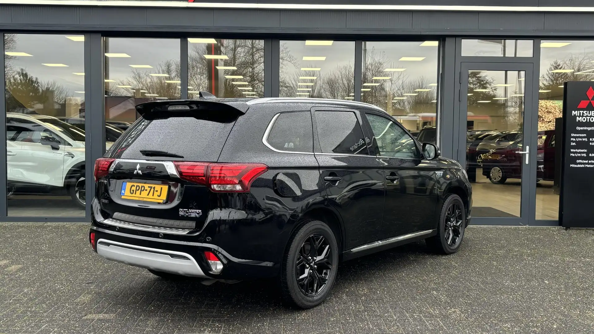 Mitsubishi Outlander 2.4 PHEV Intense | Lederen Bekleding | Achteruitri Noir - 2