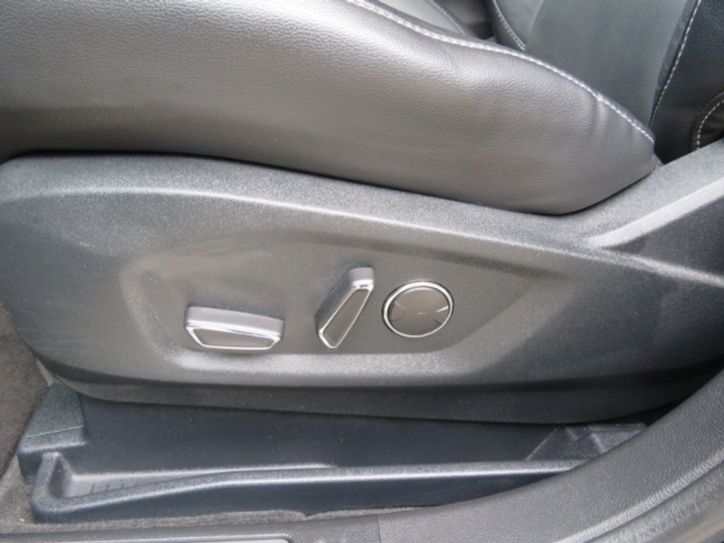 Ford S-Max Titanium AWD 7-Sitzer — photo 12