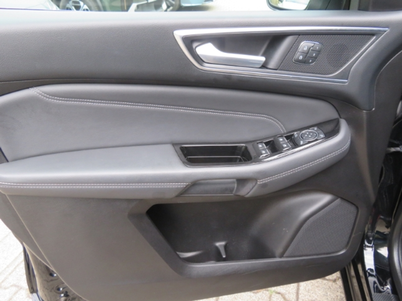 Ford S-Max Titanium AWD 7-Sitzer — photo 13