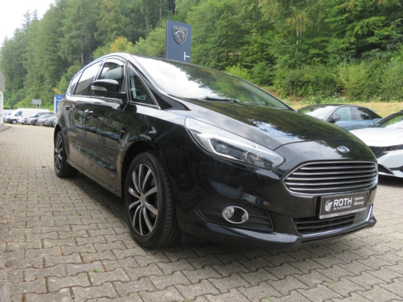 Ford S-Max Titanium AWD 7-Sitzer — photo 4