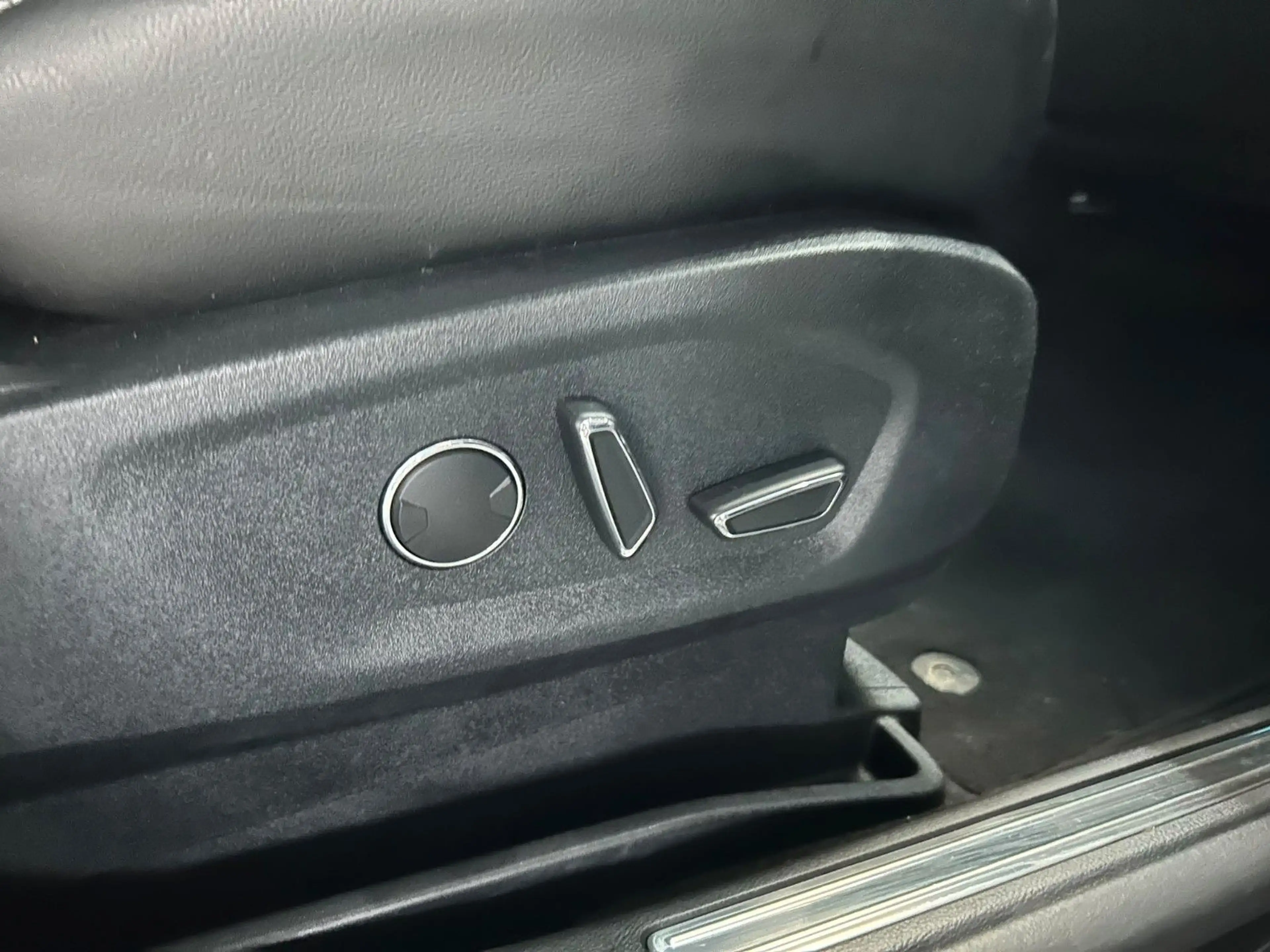 Ford S-Max S-MAX Titanium*MEMORY*KAMERA*LEDER*SHZ*LED — photo 7