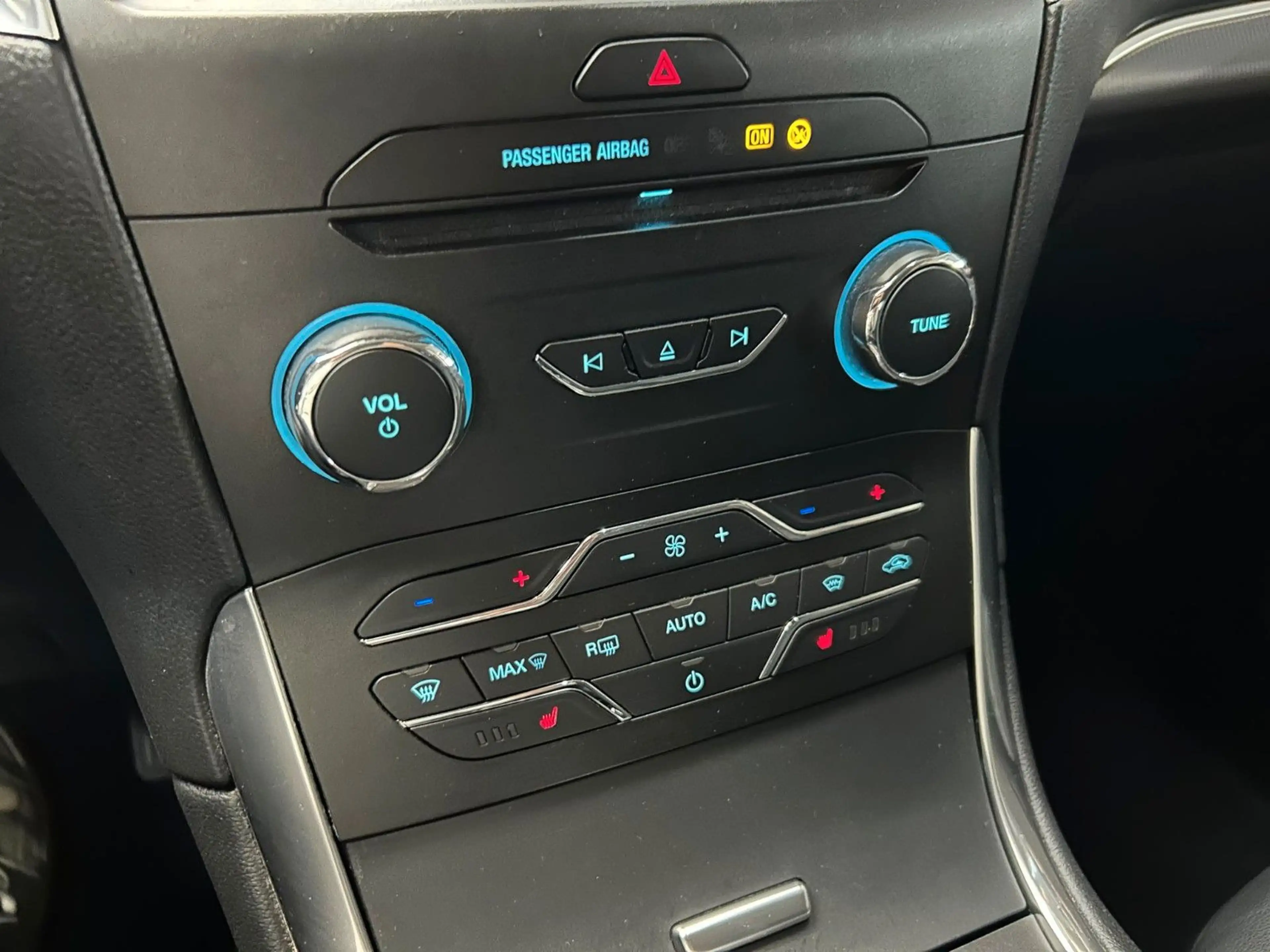 Ford S-Max S-MAX Titanium*MEMORY*KAMERA*LEDER*SHZ*LED — photo 5