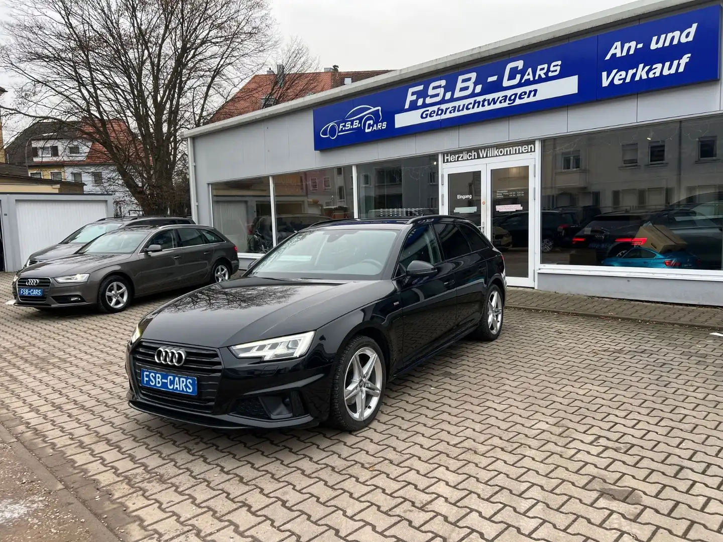 Audi A4 Avant 40 TFSI design S-Line Selection Schwarz - 1