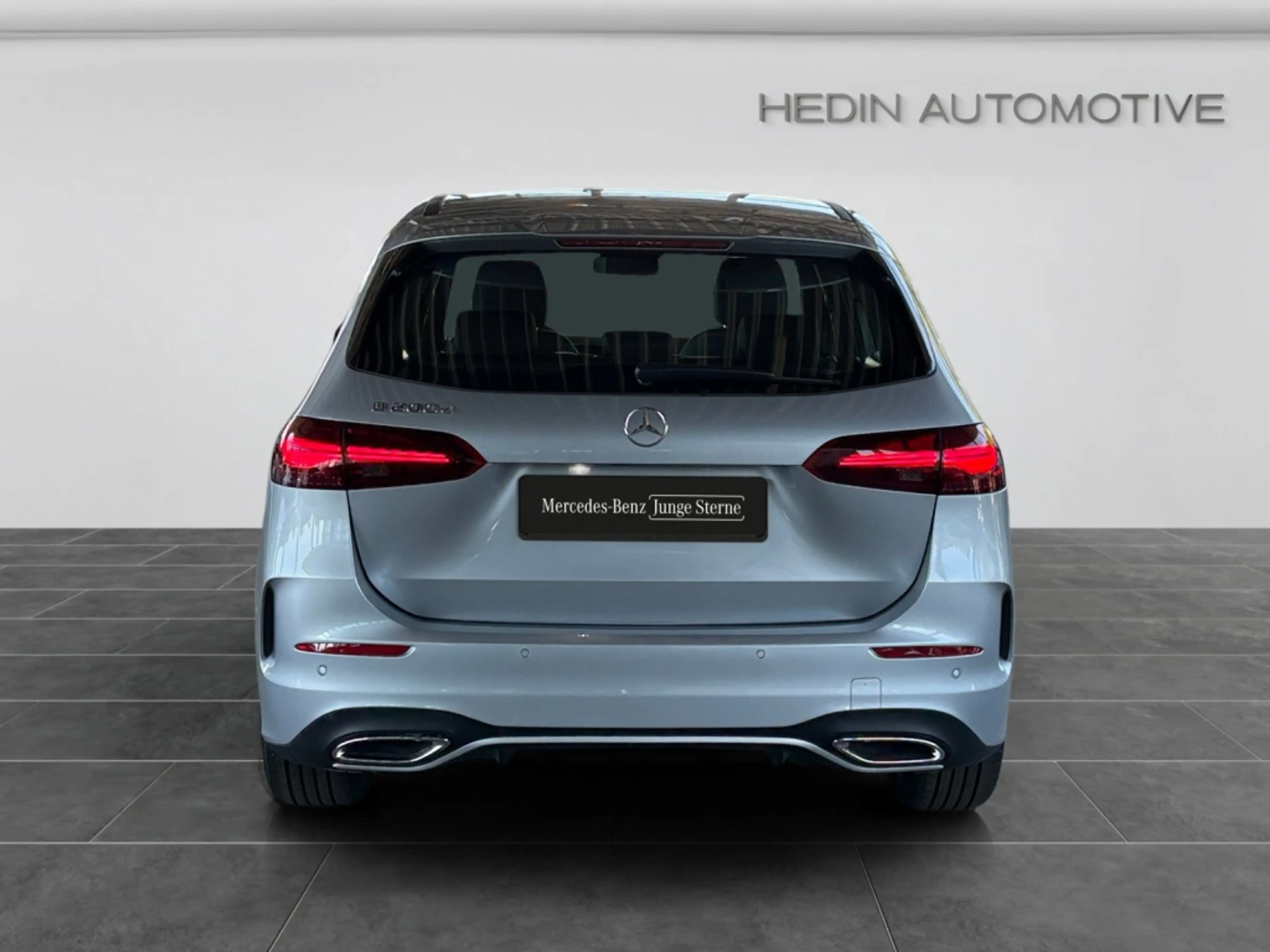 Mercedes-Benz B 200 d AMG|LED|AMB|DISTR+|PANO|360°|AHK|SHZ|CarP — photo 5