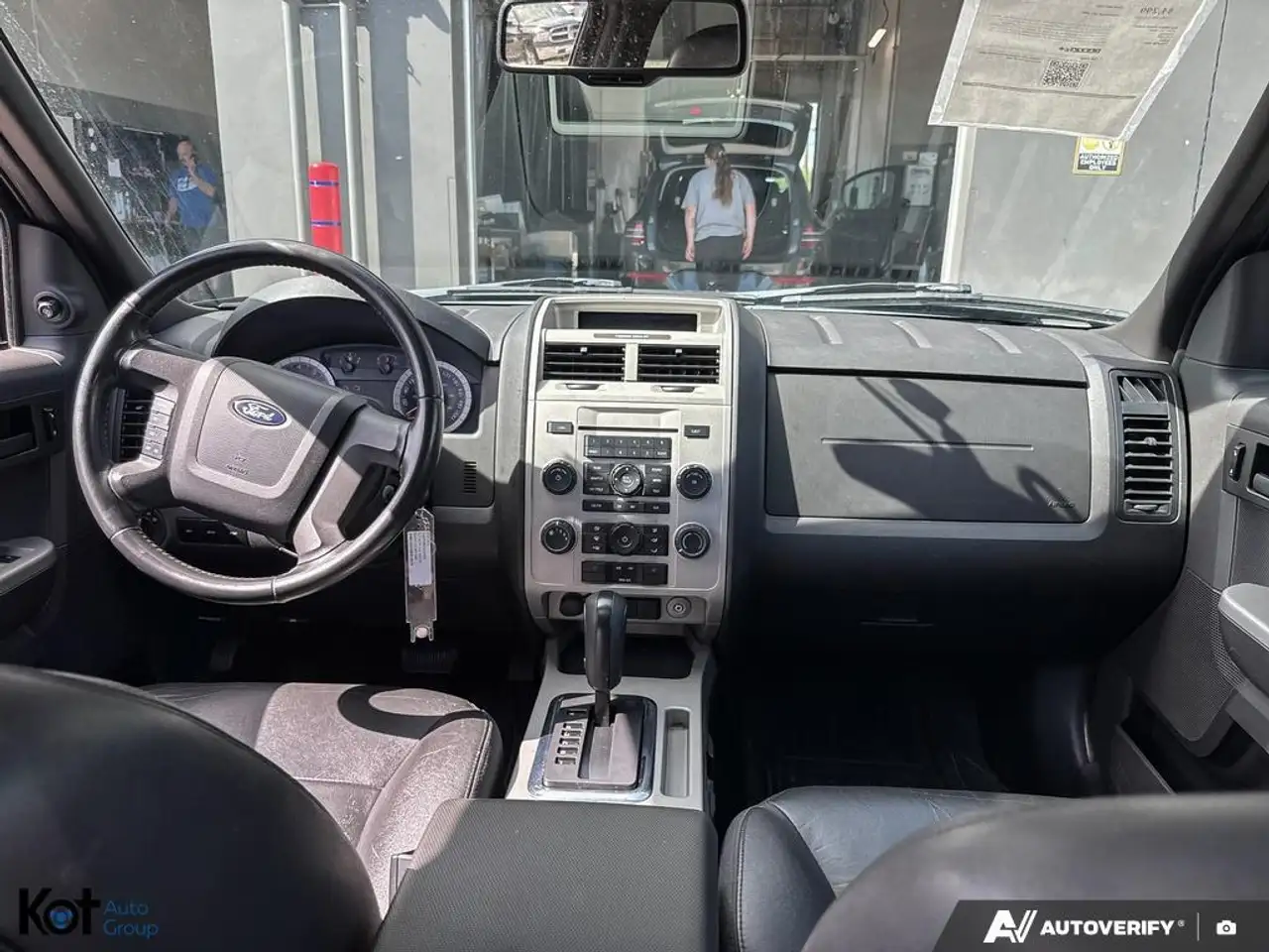 Ford Escape снимка Ford Escape